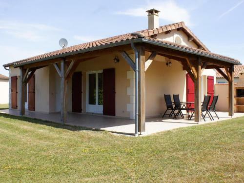 Spacious Holiday Home In Les Forges With Garden