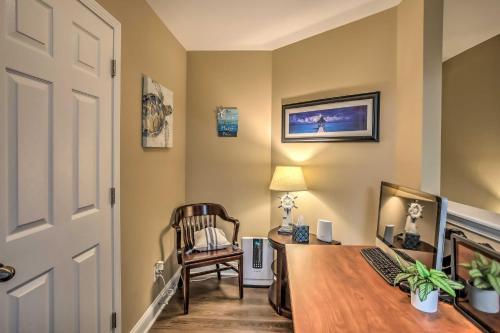 Resort Townhome With Pool Access On Golf Course
