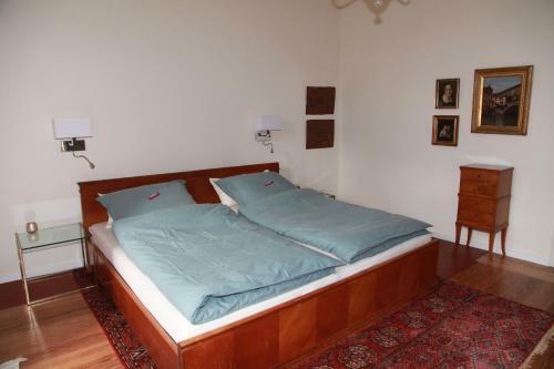 Rosie's Place: Furnished Apartment With Style