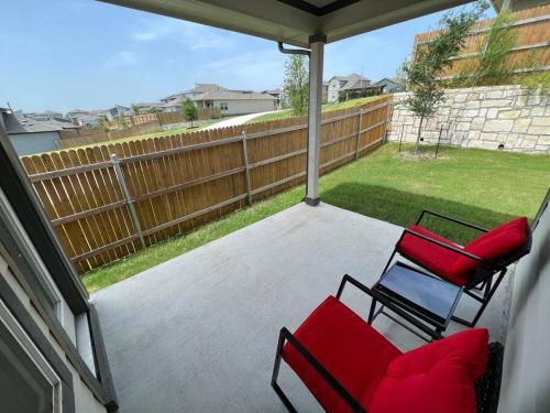 Modern 4b/2b Home In Austin