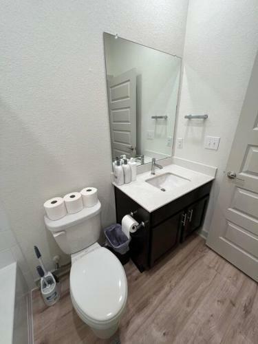 Modern 4b/2b Home In Austin