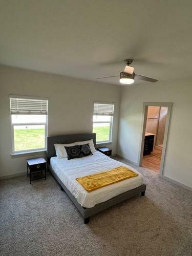 Modern 4b/2b Home In Austin