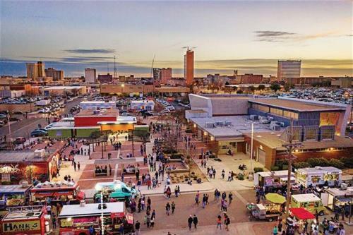 New Listing By Superhost! Walk To Texas Tech!