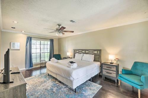 Pet-friendly Seabrook Home With Spacious Yard!