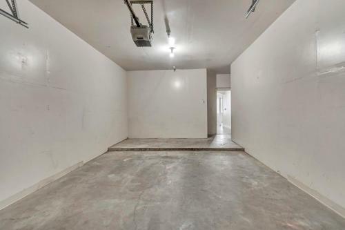 Apartamento Gorgeous Ground Floor Unit W Attached Garage