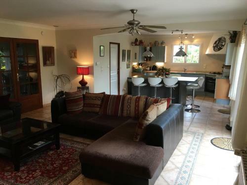 Charming Villa Near Med Pyrenees & Spanish Border