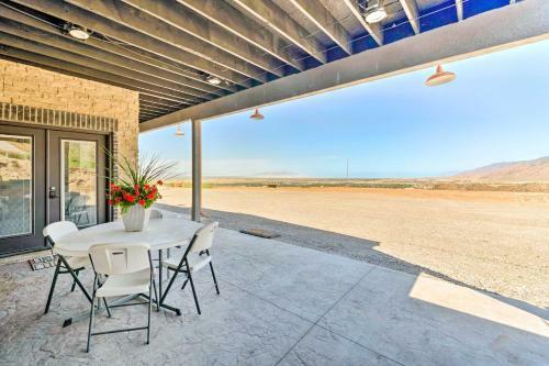 Spacious Tooele Unit With Sprawling Mtn Views!