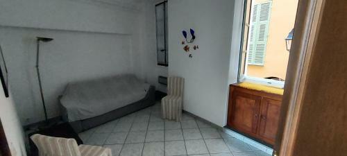 Apartamento Trilocale Mentone Vista Mare