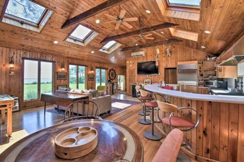 Spacious Cheriton Home 8 Mi To Cape Charles!