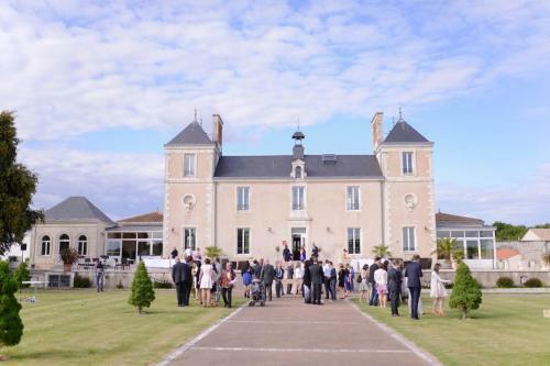 Hotel Chateau De La Sebrandi�re