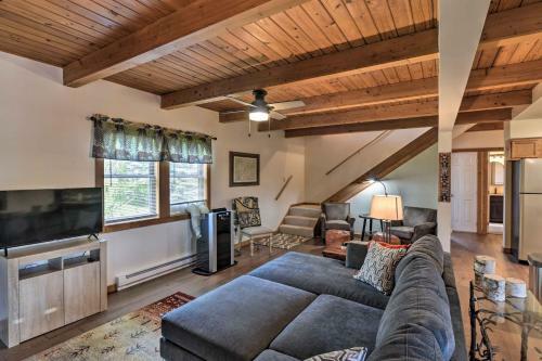 Davis Cabin, Near Hiking, Boating And Skiing!