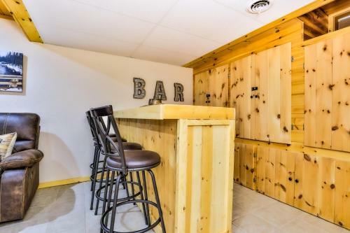 Bear Paw Hideaway