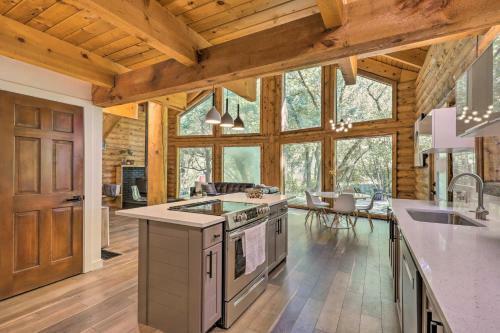 Provo Cabin With Mountain Views, Babbling Creek