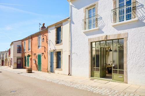G�te Des Caves Secr�tes?