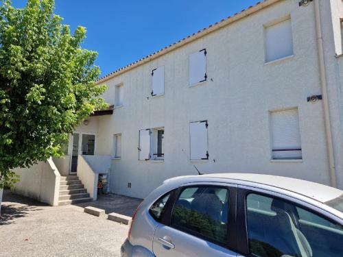Nice Holiday Home In Ozes With Balcony