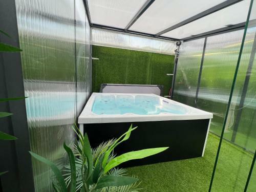 Apartamento Capsule Oc�an Jacuzzi / Billard / Netflix