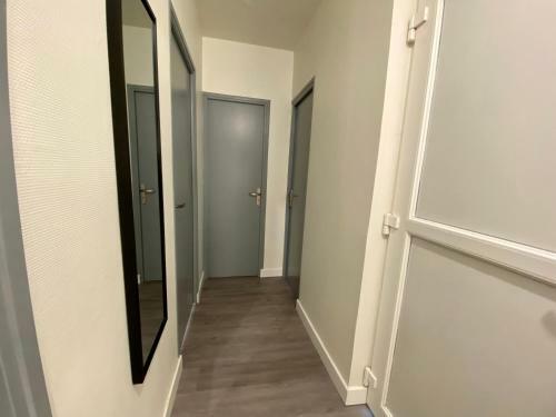 Apartamento Appartement T4 Place Voltaire
