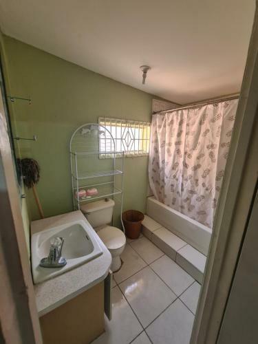 Hostal Little Capsule