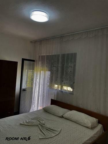 Hostal Hasarooms