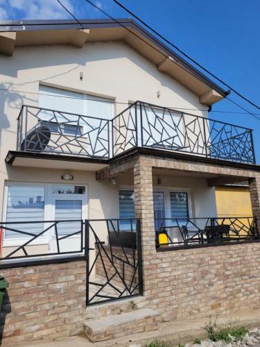 Apartamento Ku?a Familija