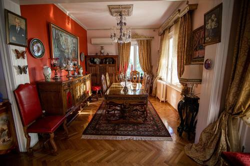 Bed & Breakfast Dream Mansion