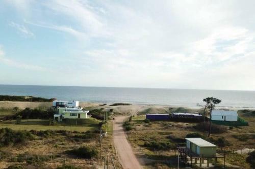 Hermosa, C�lida Y Funcional A Metros De La Playa