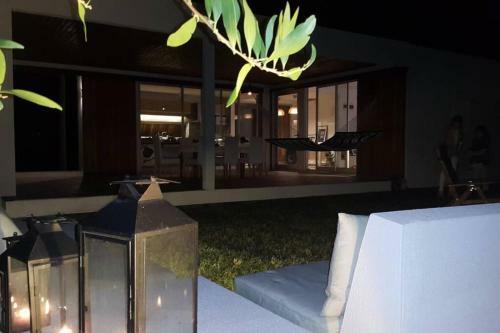 Hermosa, C�lida Y Funcional A Metros De La Playa