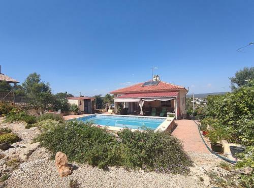Villa Jared House