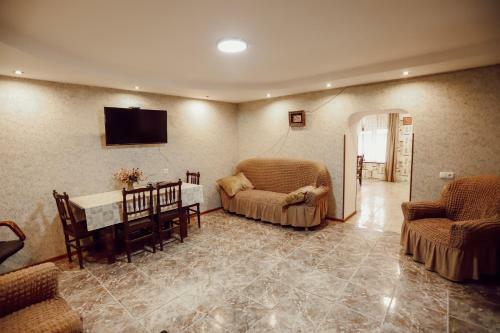 Hostal Guest House-all Seasons