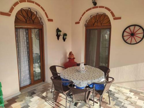 Elata House