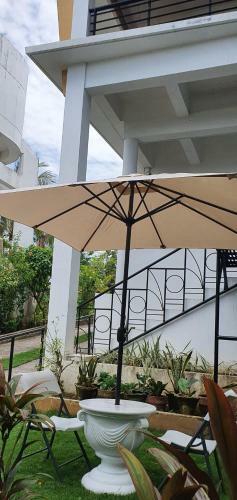 Bed & Breakfast Lola's Guest House