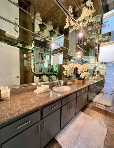 Apartamento Hollywood Hills Condo