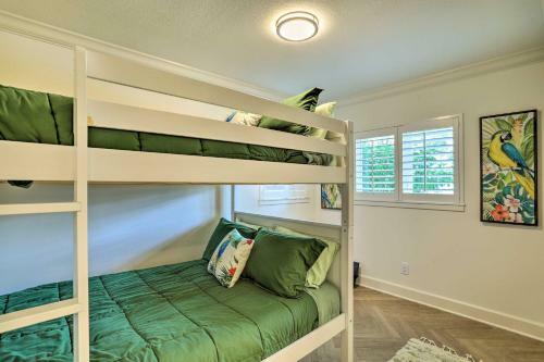 Indian Rocks Beach Retreat 50 Ft From Beach!