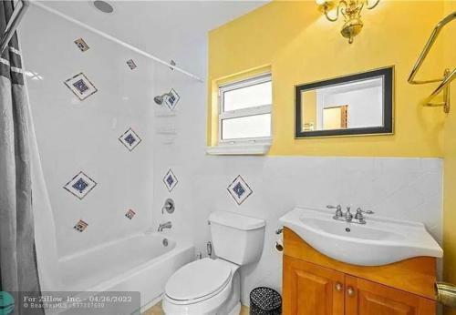 Victoria Park Home, Private Pool 2miles From Beach