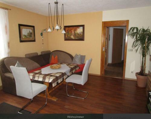 Apartamento Ferienwohnung Waldblick Wallschl�ger