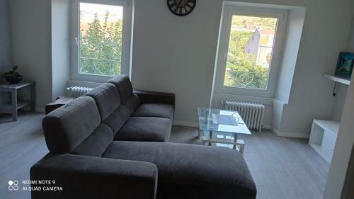 Maison Des Champs Elys�es Le Puy-en-velay