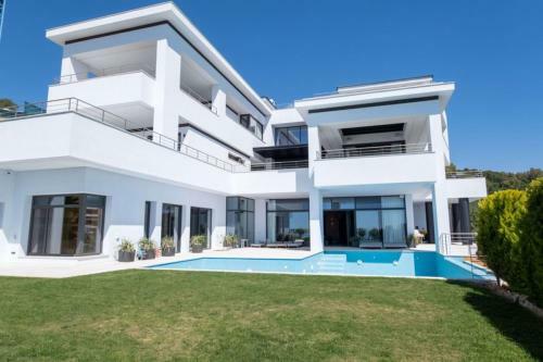 Villa Sn Nivas Super Home