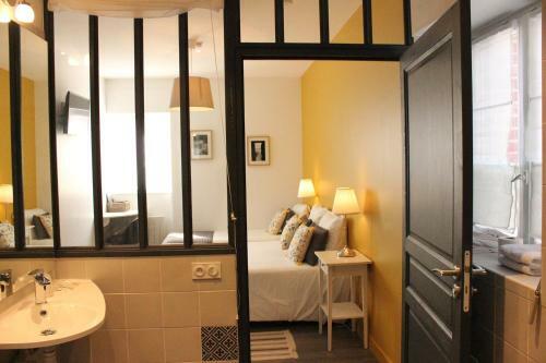 Hotel H�tel Saint Michel