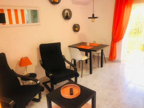 New Modern 1 Bedroom Apartment Toscamar