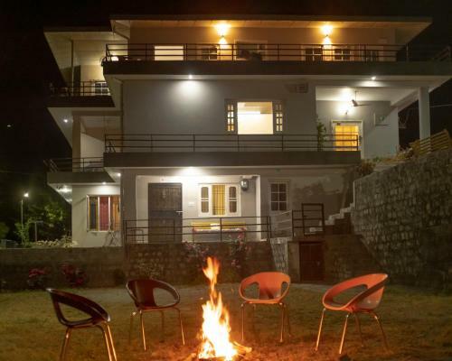 Bed & Breakfast Ramakunj Villa