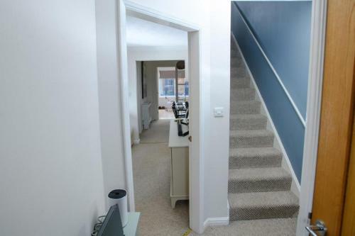 The Beeches - Family Friendly Home