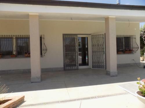 Villa Con Piscina In Campagna