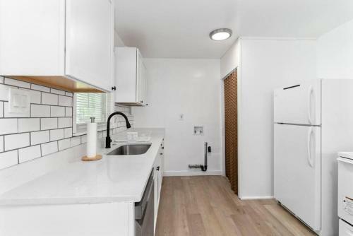 Cute 2 Bed 1 Bath Home In Royal Oak
