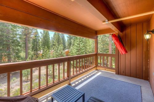 Hotel Under The Tahoe Sun