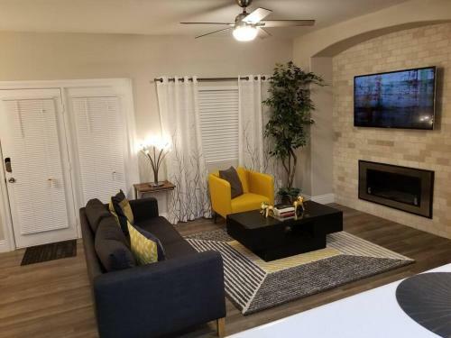 Apartamento A - Fully Remodeled And Professionally Decorated