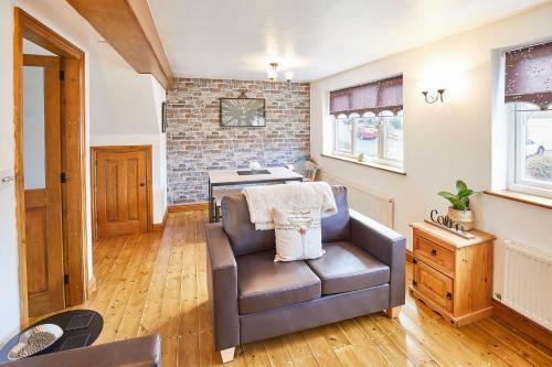 Host & Stay - Rosemount Apartment