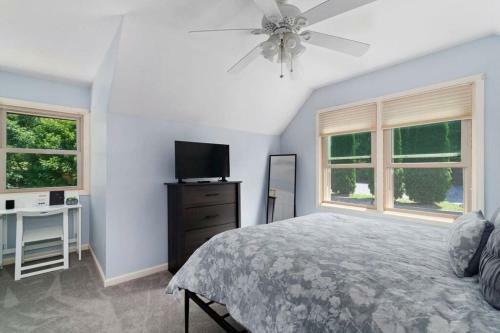New! A Walk In The Clouds W/ Game Room & Firepit!