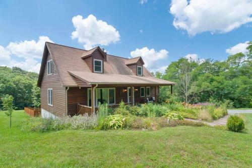 New! A Walk In The Clouds W/ Game Room & Firepit!