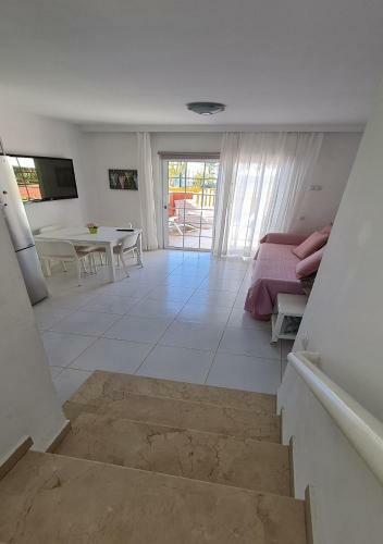 Marlenghi Apartments Las Burras