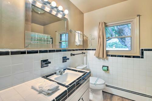Campbell Retreat In Maggie Valley With Deck!